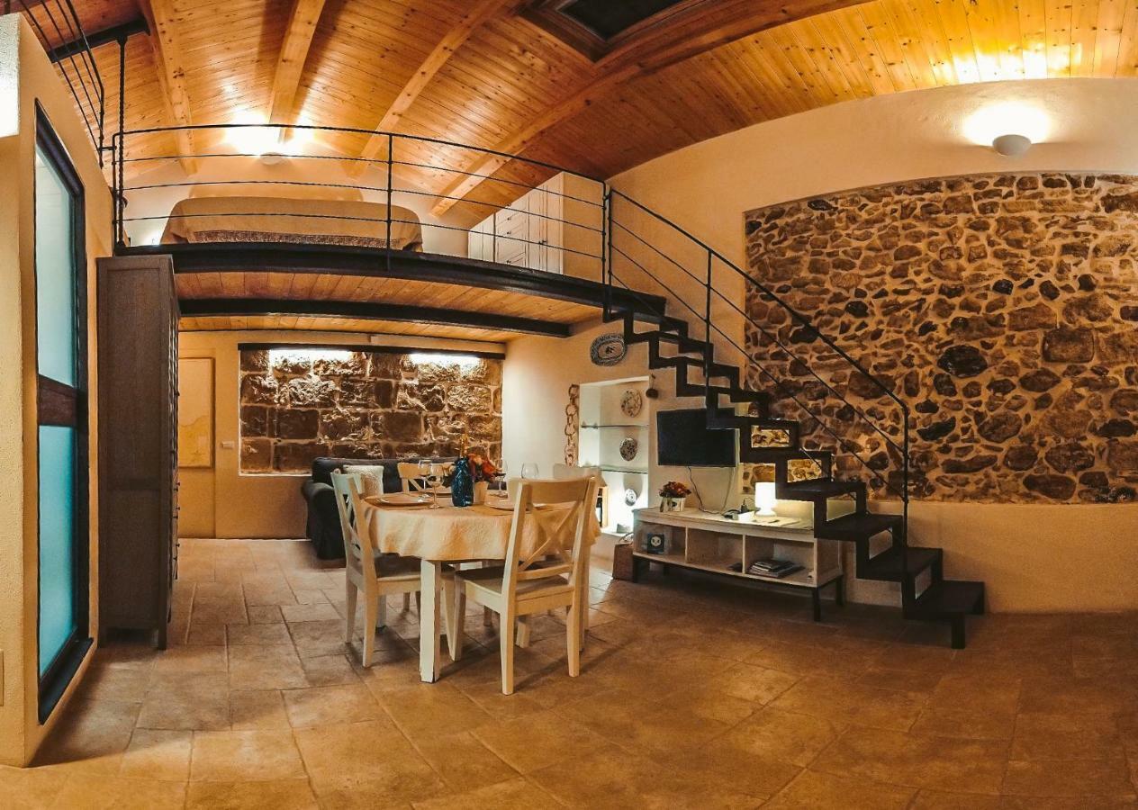 Hillary's Loft Daire